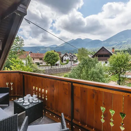 Apartma Bistr'ca דירה *