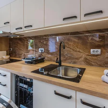 Apartma Bistr'ca *